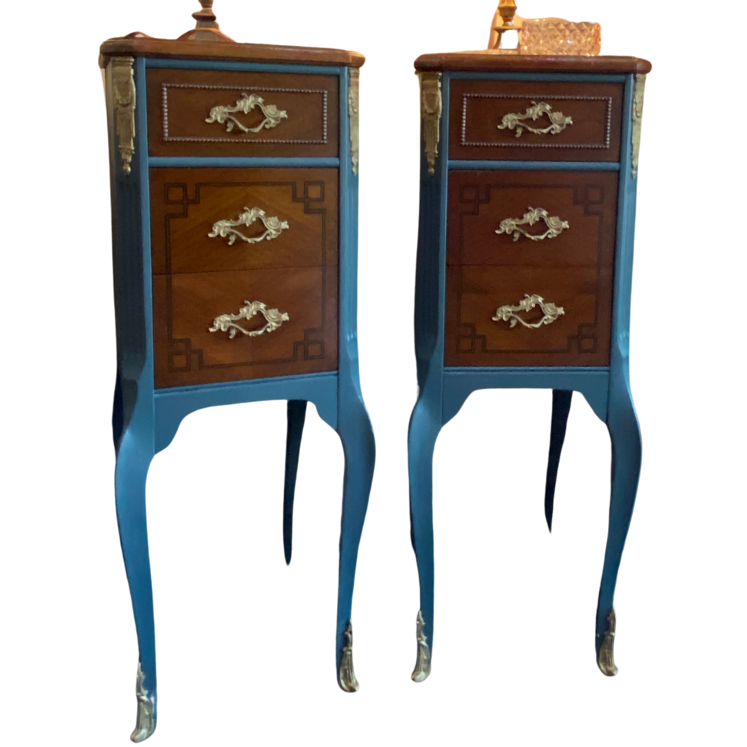 Pair of Berkey & Gay Furniture Co. Refinished End Tables / Night Stands