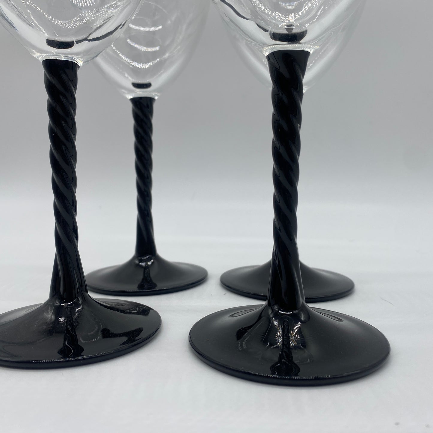 Black Twist Stem Wine Glasses - 4 Piece Set